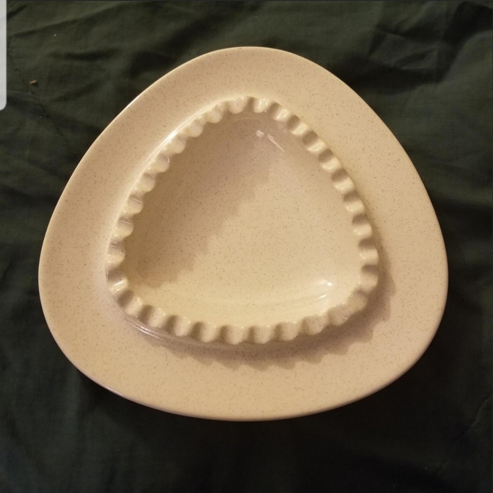 MCM Vintage Franciscan Earthenware White W/ Blk. Speckles Triangle Ashtray.